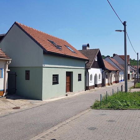 Sklep U Cejku Villa Mutěnice Екстериор снимка
