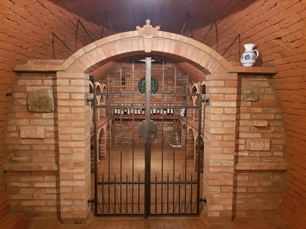 Sklep U Cejku Villa Mutěnice Екстериор снимка