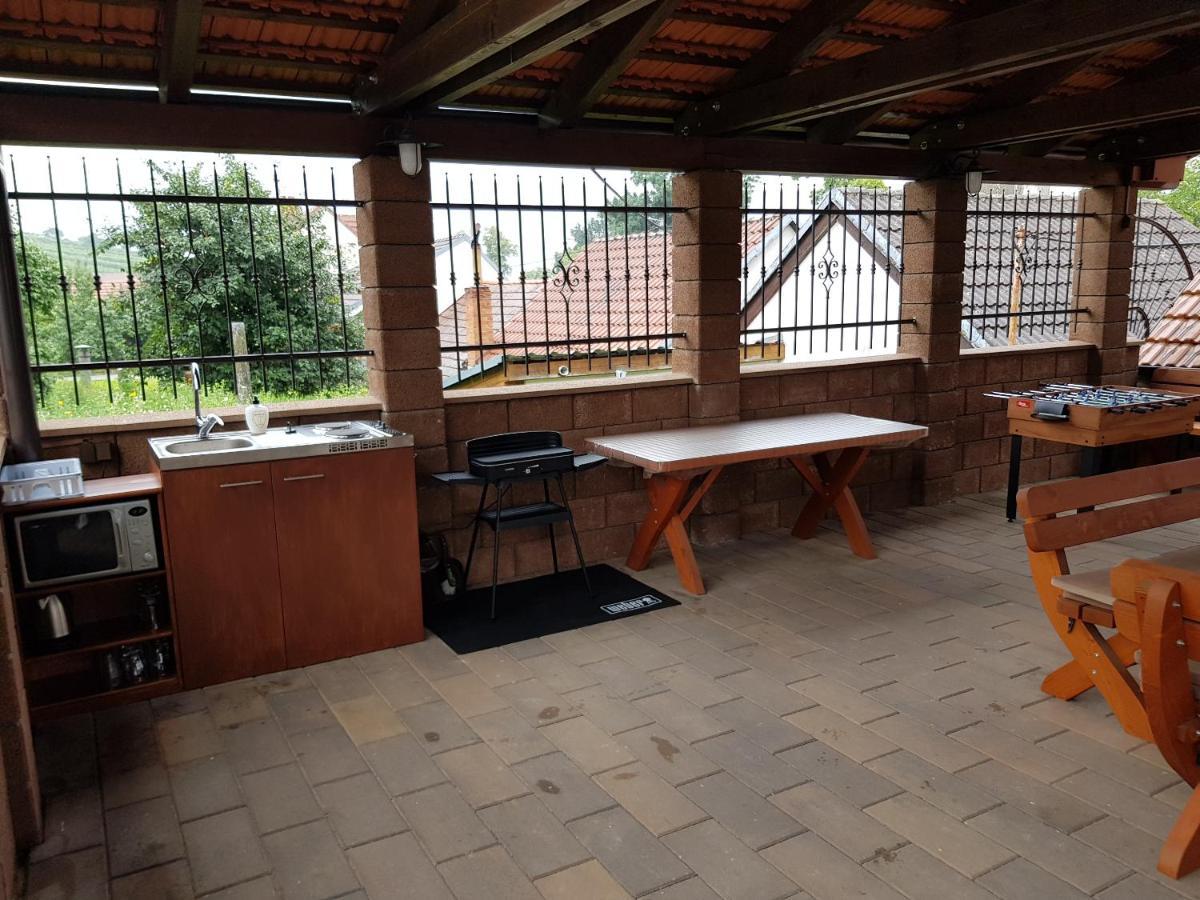 Sklep U Cejku Villa Mutěnice Екстериор снимка