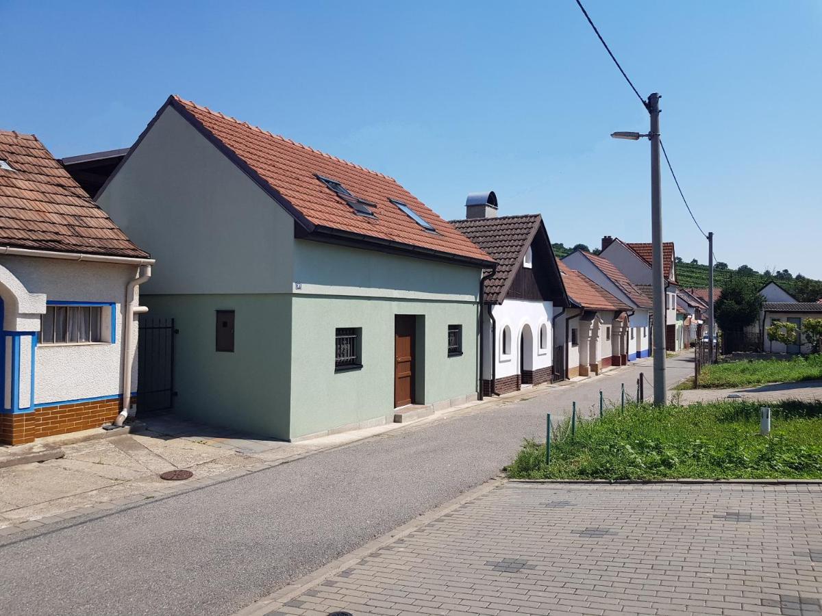 Sklep U Cejku Villa Mutěnice Екстериор снимка